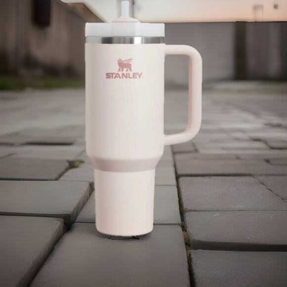 Stanley Rose Quartz H2.0 Flowstate Quencher 40 oz Stainless Steel Tumbler - Picture 1 of 5